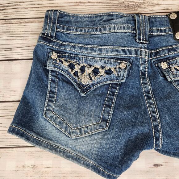 Miss Me Women's Jean Shorts 28 Embellished Med Wash Causal - Picture 7 of 9